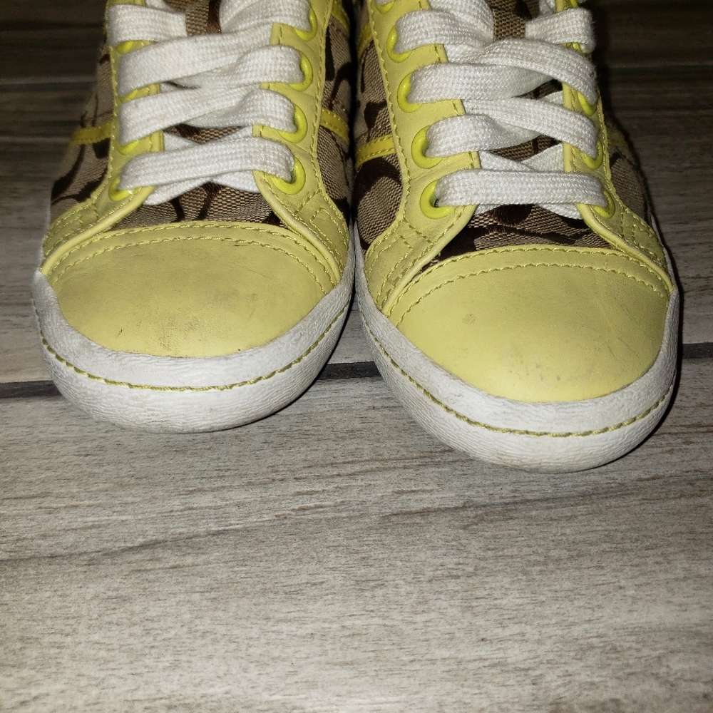 Coach lime green tennis shoes - Picture 6 of 7